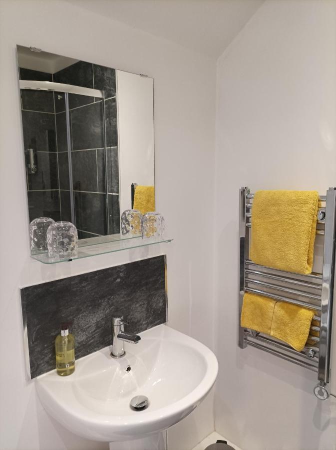 בוטל Victorian Renovation Room 8 מראה חיצוני תמונה
